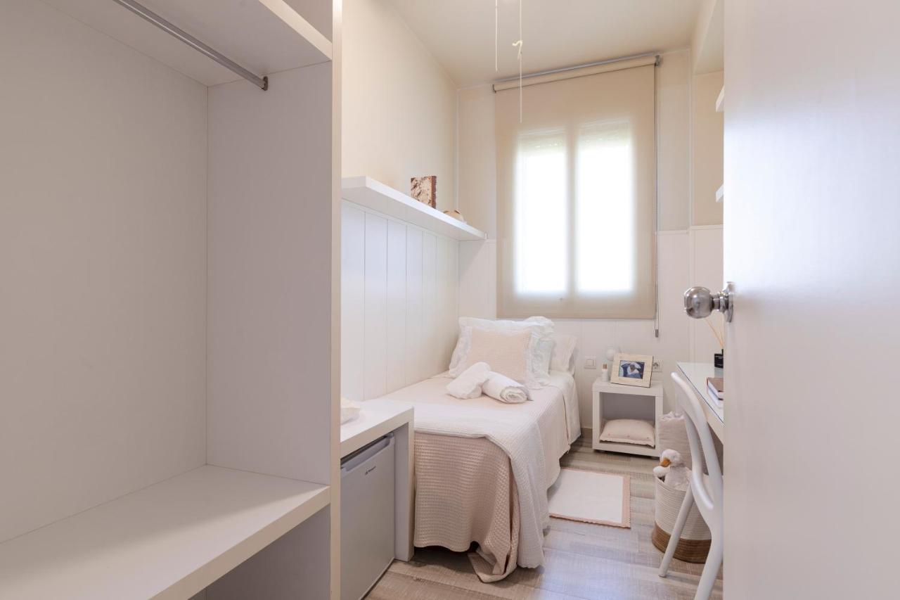 Ar Residencia Estudiantil バルセロナ エクステリア 写真