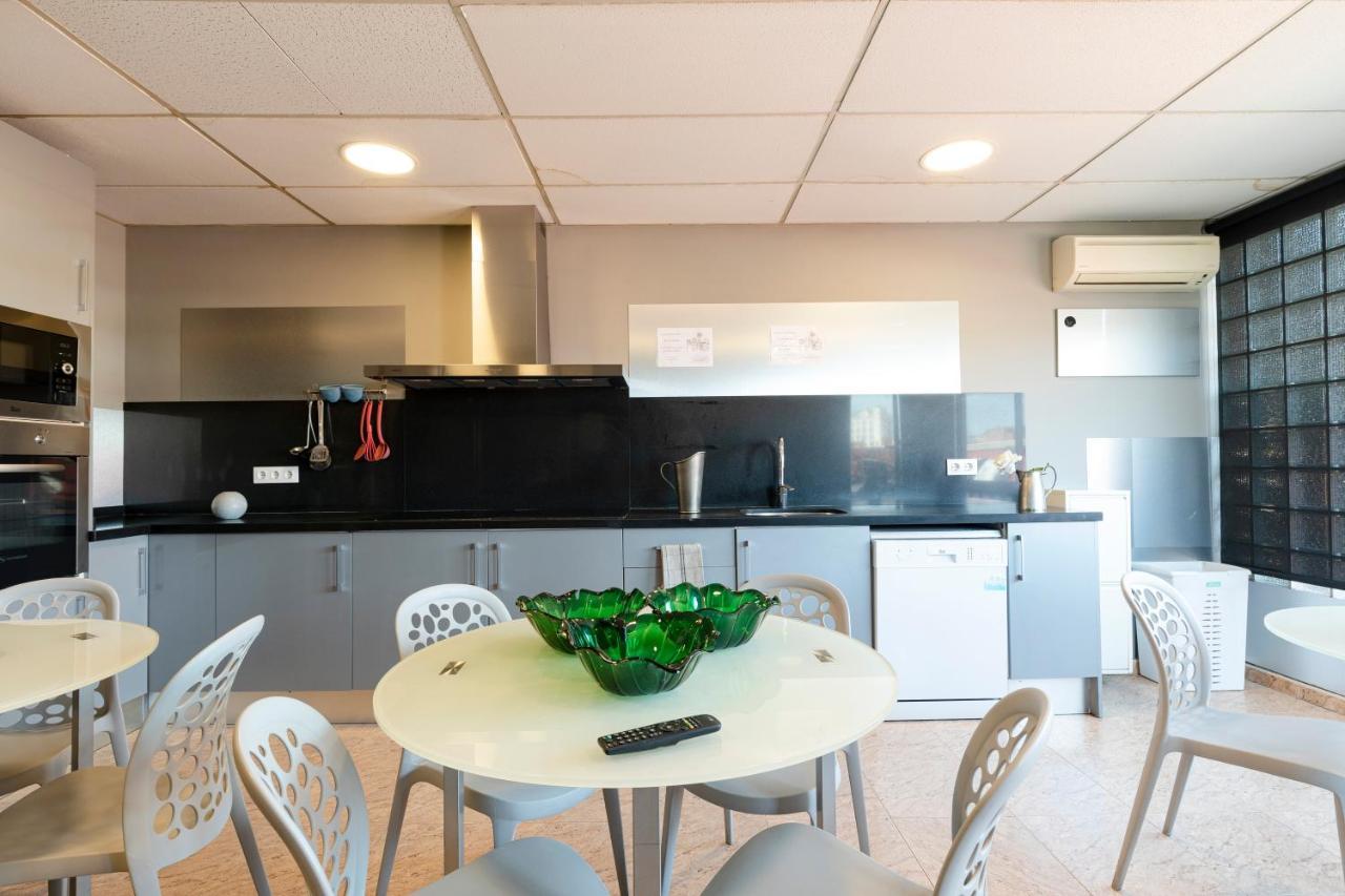 Ar Residencia Estudiantil バルセロナ エクステリア 写真