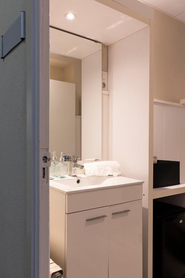 Ar Residencia Estudiantil バルセロナ エクステリア 写真