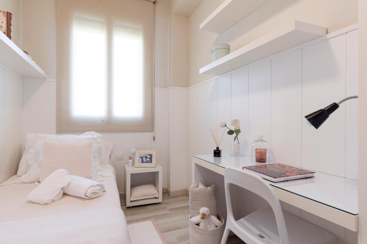 Ar Residencia Estudiantil バルセロナ エクステリア 写真